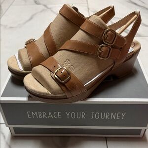 Dansko Tan and Brown Wedge Sandals New Size 39